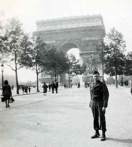 L'Arc De Triomphe Paris, France 1946.