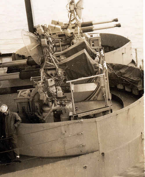 Anti-aircraft guns on CV-21 USS Boxer.